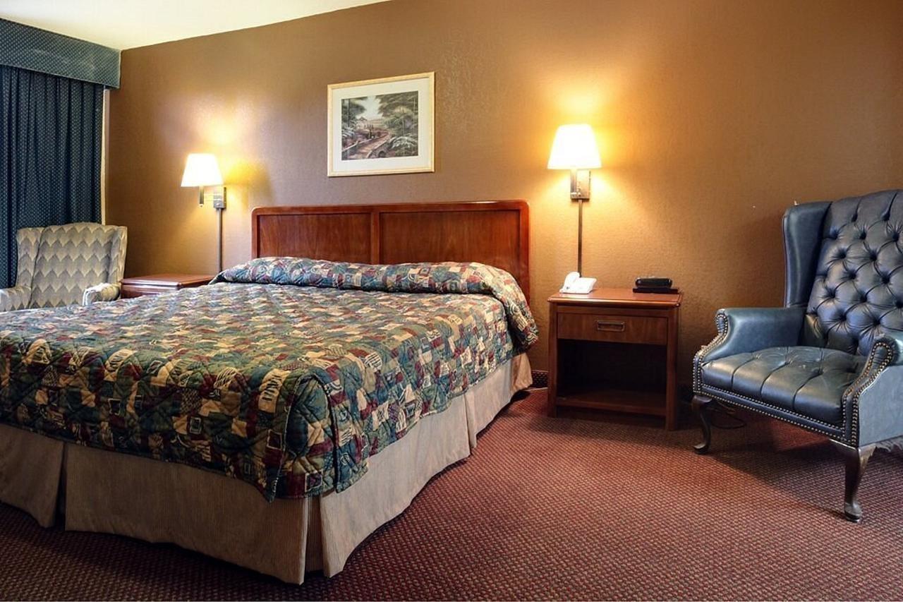 Americas Best Value Inn Marshall Bel Air Esterno foto